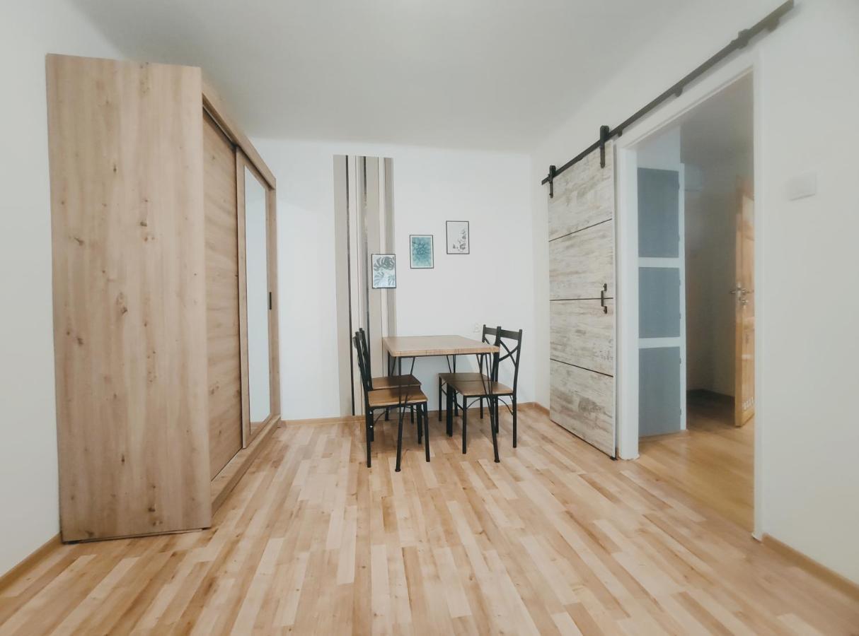 Pielegniarek 5 By Homeprime Cracovia Exterior foto